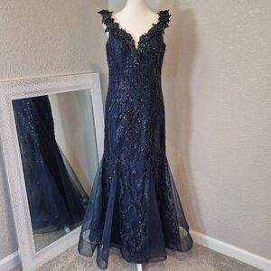 MGNY Madeline Gardner New York Prom Gown Dress Size 6
